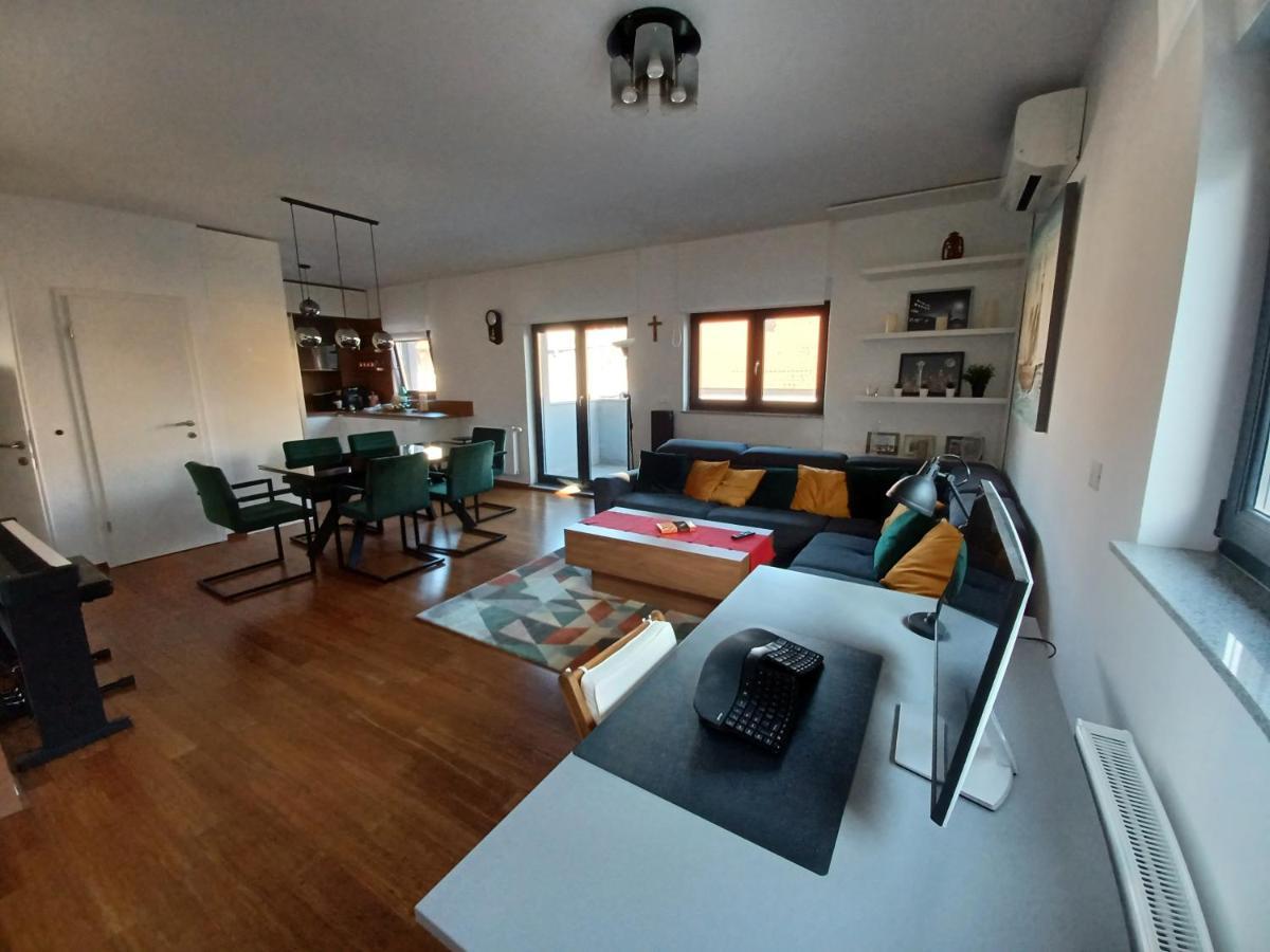 Modern 4-Star Luxury Apt - Wfh Ready, Free Parking Zagabria Esterno foto