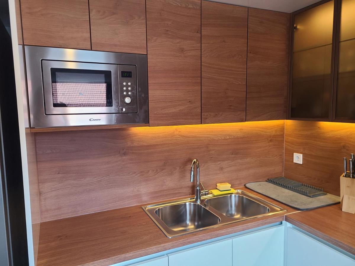 Modern 4-Star Luxury Apt - Wfh Ready, Free Parking Zagabria Esterno foto