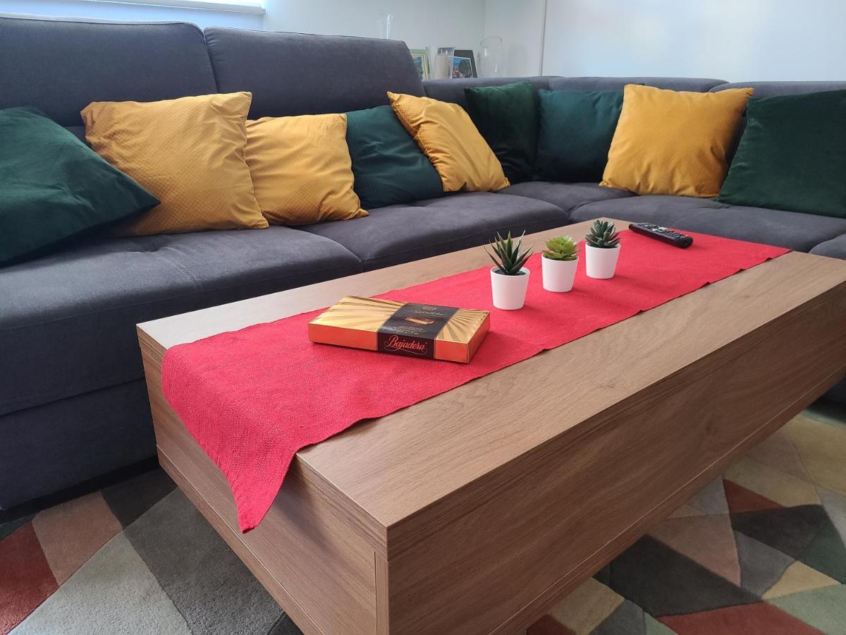 Modern 4-Star Luxury Apt - Wfh Ready, Free Parking Zagabria Esterno foto